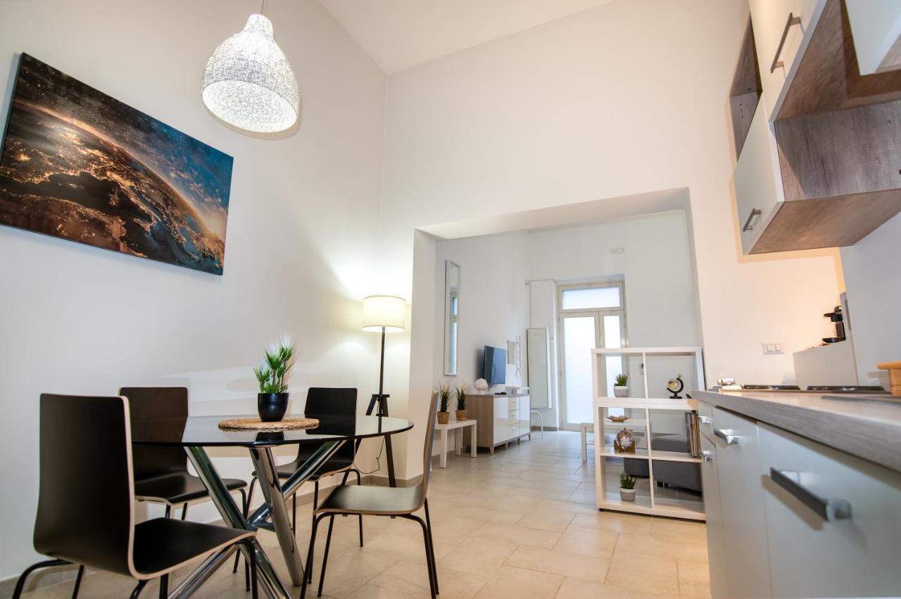 De' Villanova House * Brindisi